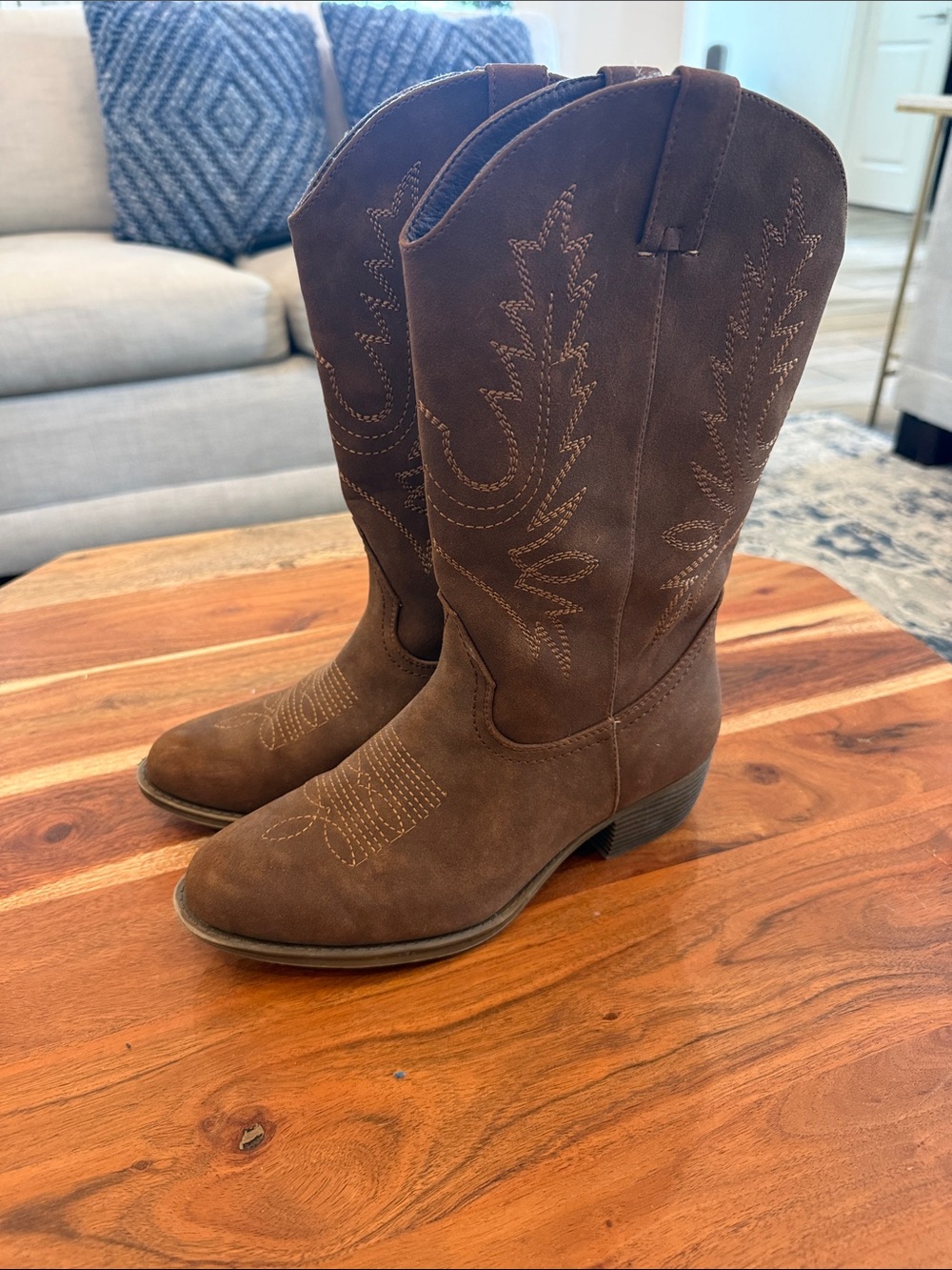 Girls Chestnut Suede Western Boots with Embroidered Shaft Big Kids size 5